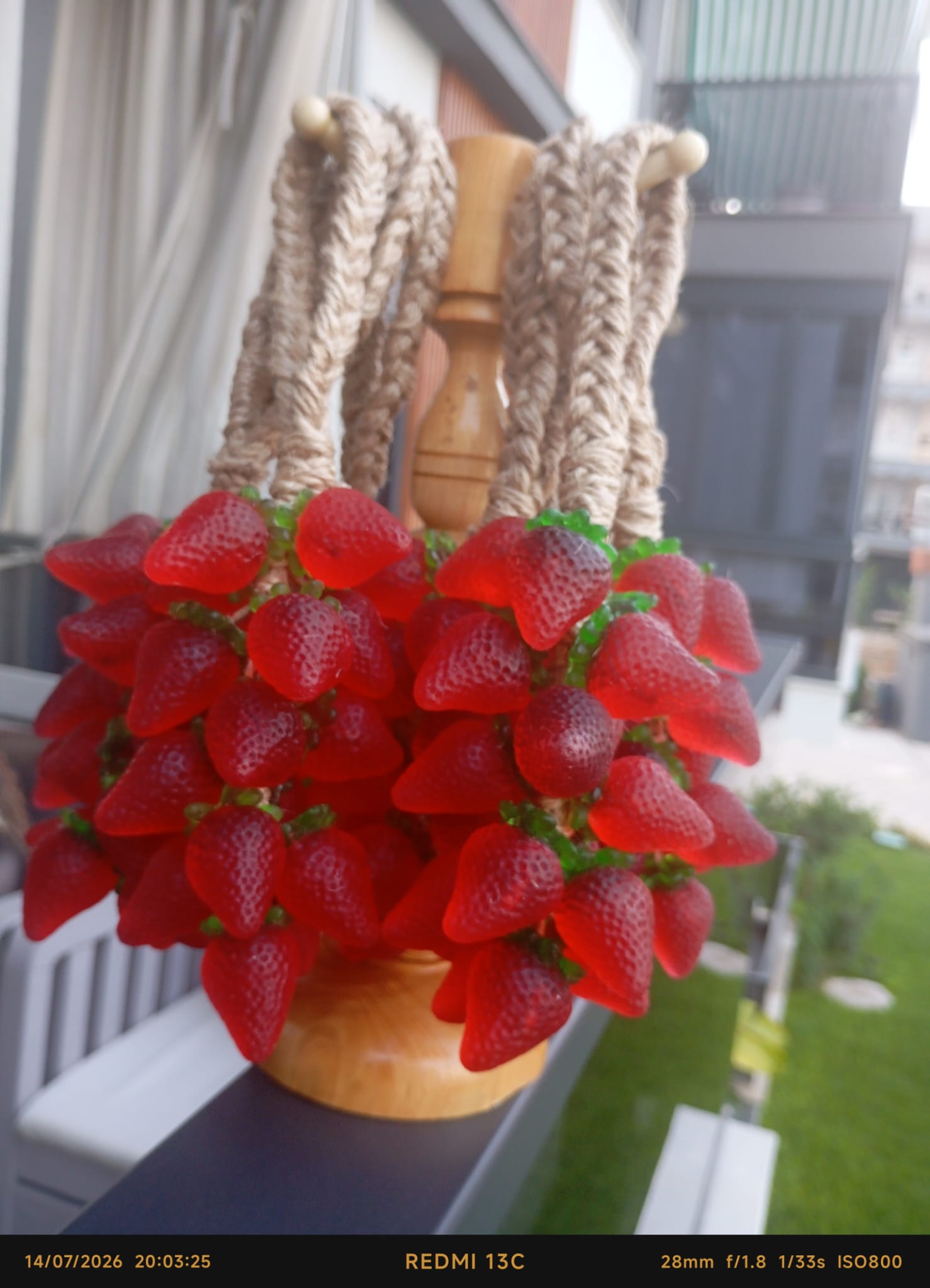 Kırmızı çilek Salkım Sabun